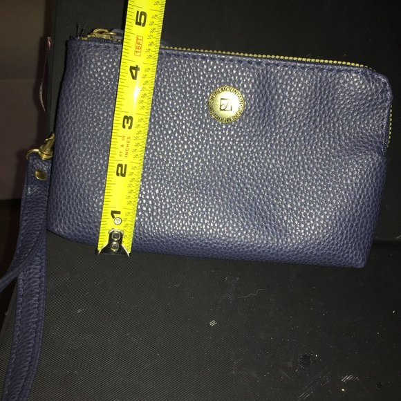 Stone Mountain Blue Leather Wristlet Multiple Zipper Pouches with Wrist Strap - Picture 3 of 8